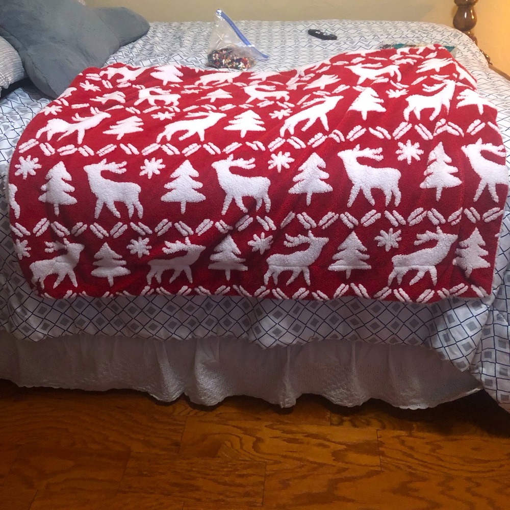 Vera Bradley Fleece Christmas Blanket